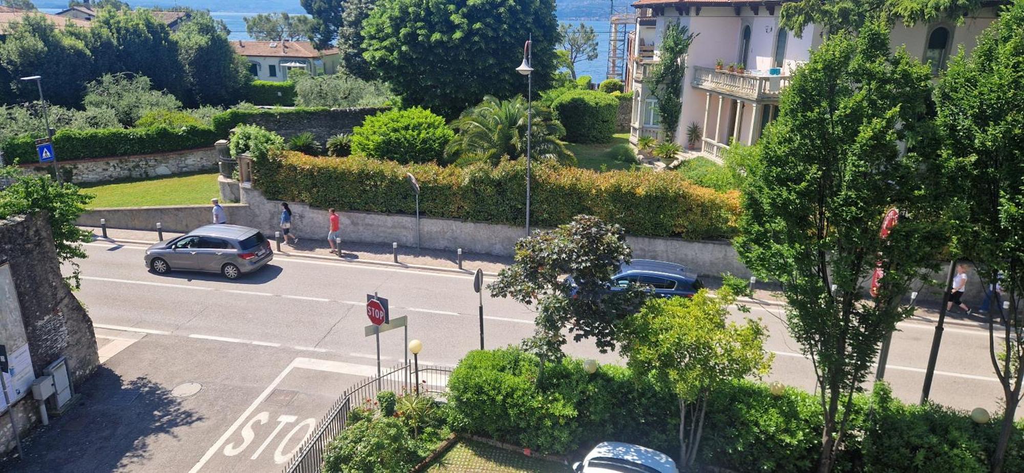Hotel Marina Torri Del Benaco Extérieur photo