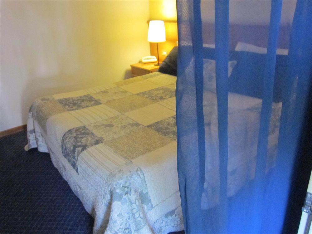 Hotel Marina Torri Del Benaco Extérieur photo